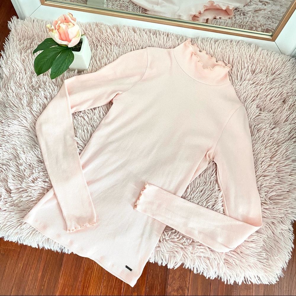 HOLLISTER baby pink rib knit turtleneck